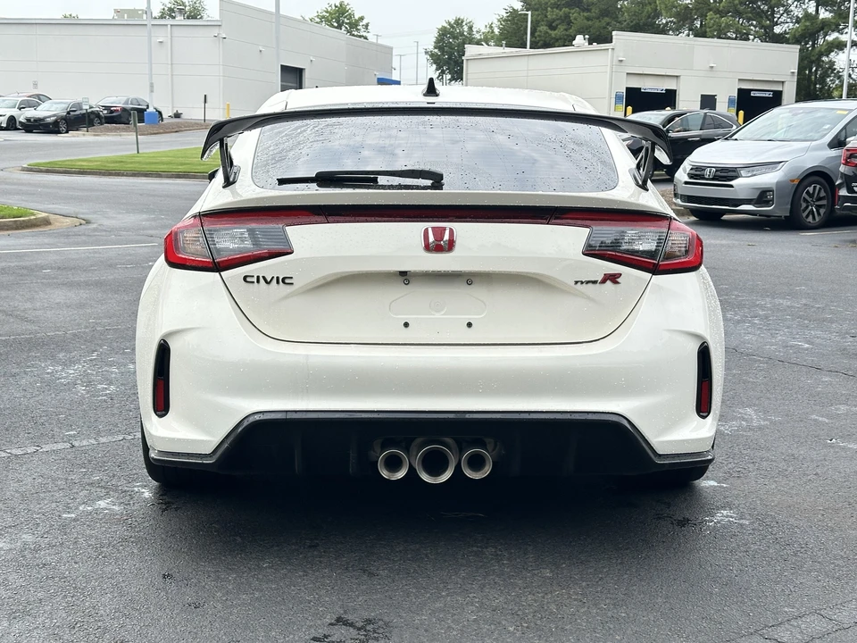 2025 Honda FL5 Civic Type R - Image 10 of 12