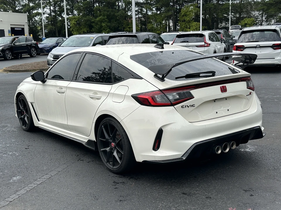 2025 Honda FL5 Civic Type R - Image 9 of 12