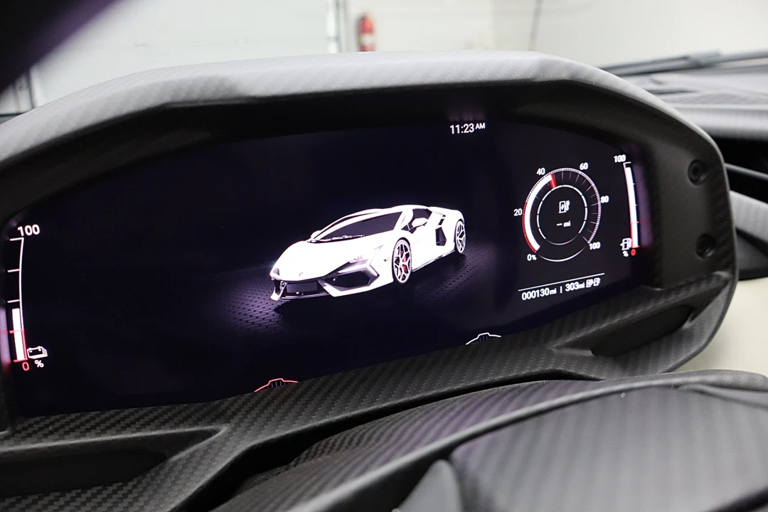 2025 Lamborghini Revuelto - Image 30 of 31