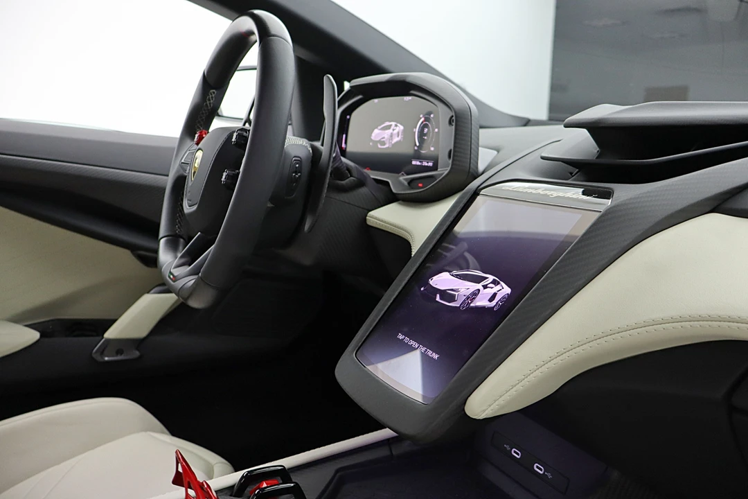 2025 Lamborghini Revuelto - Image 31 of 31