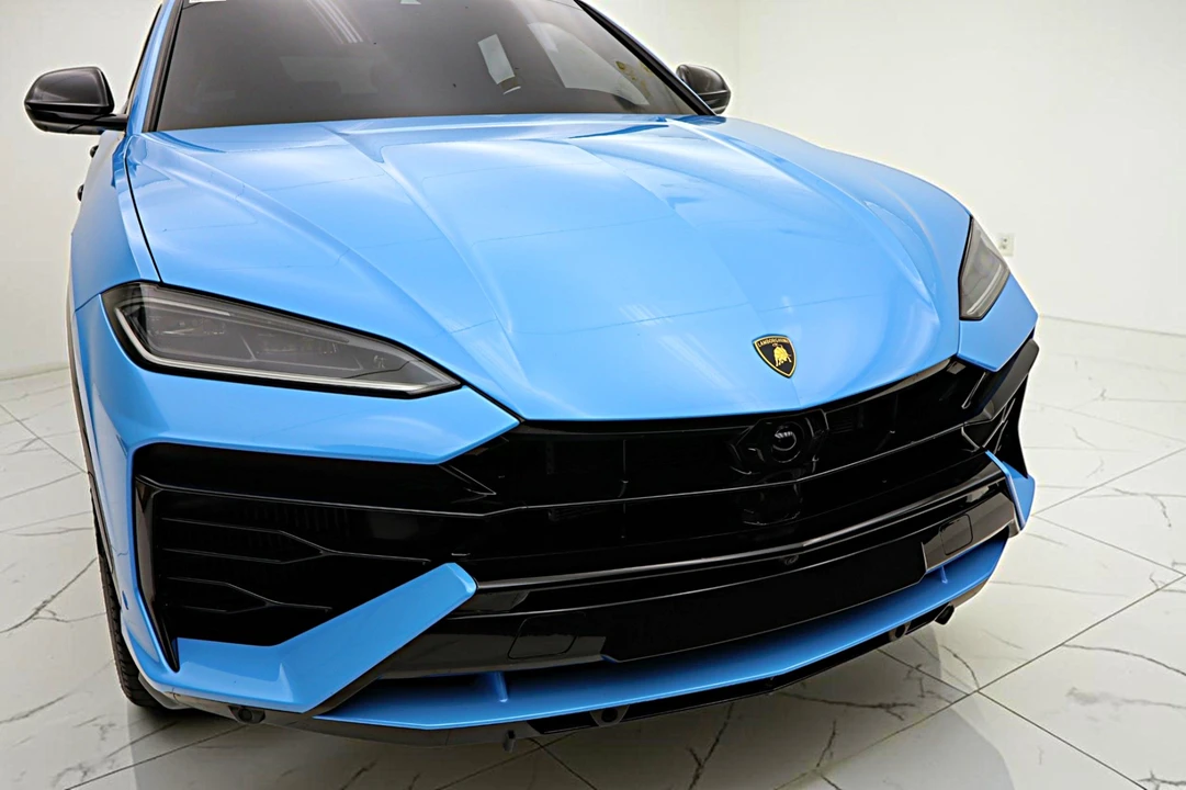 2025 Lamborghini Urus SE - Image 17 of 31