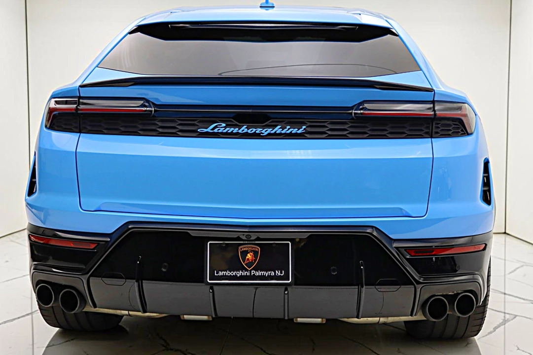 2025 Lamborghini Urus SE - Image 11 of 31