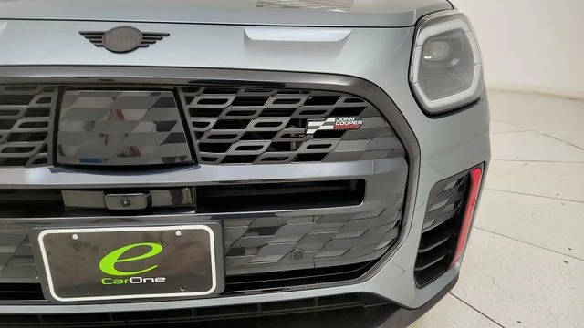 2025 Mini Countryman 3rd Gen - Image 25 of 31
