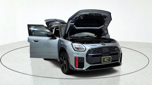 2025 Mini Countryman 3rd Gen - Image 12 of 31