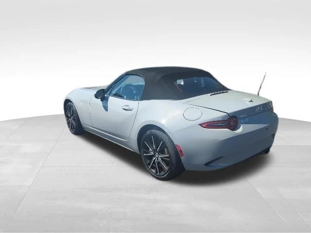 2025 Mazda ND MX-5 Miata - Image 9 of 13