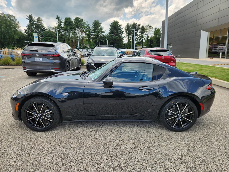 2025 Mazda ND MX-5 Miata - Image 5 of 28