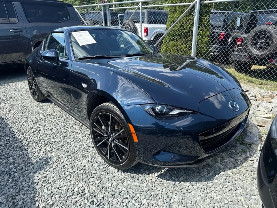 2025 Mazda ND MX-5 Miata - Image 2 of 4