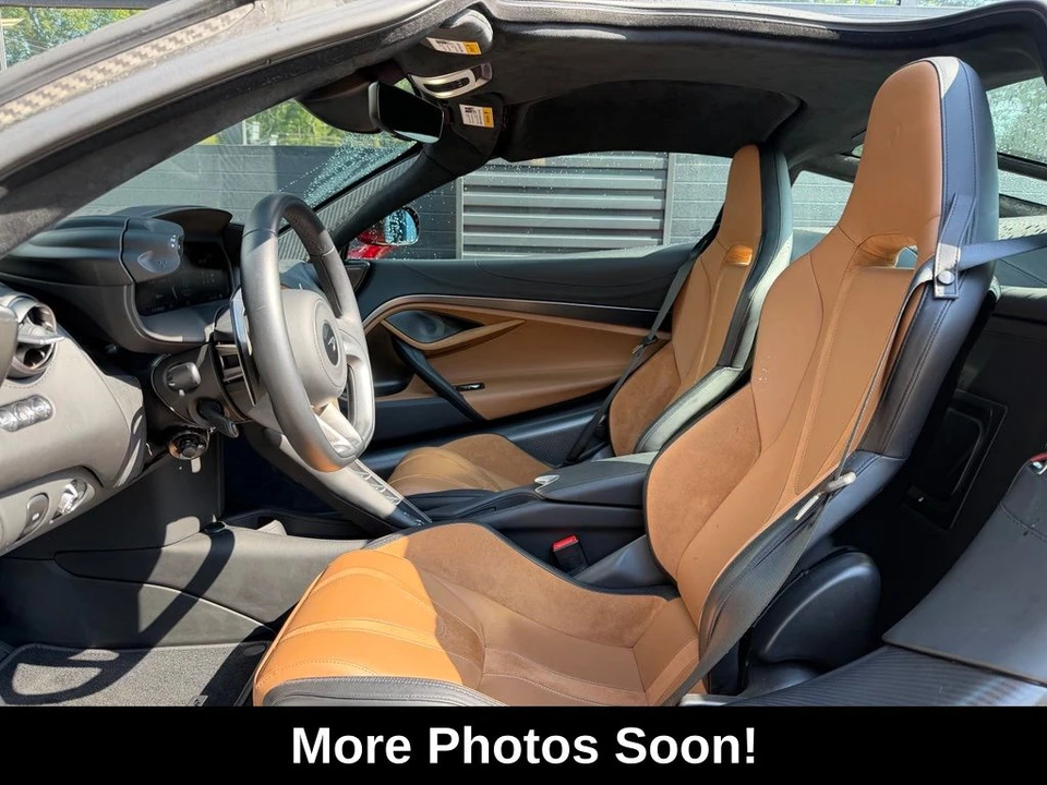 2025 McLaren 750S - Image 6 of 7