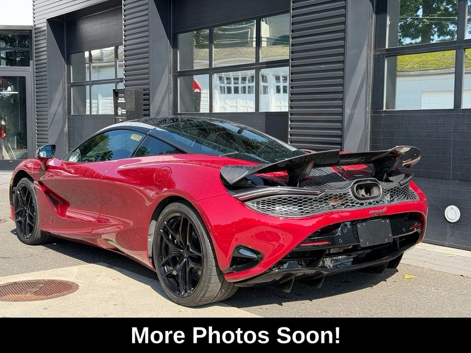 2025 McLaren 750S - Image 3 of 7
