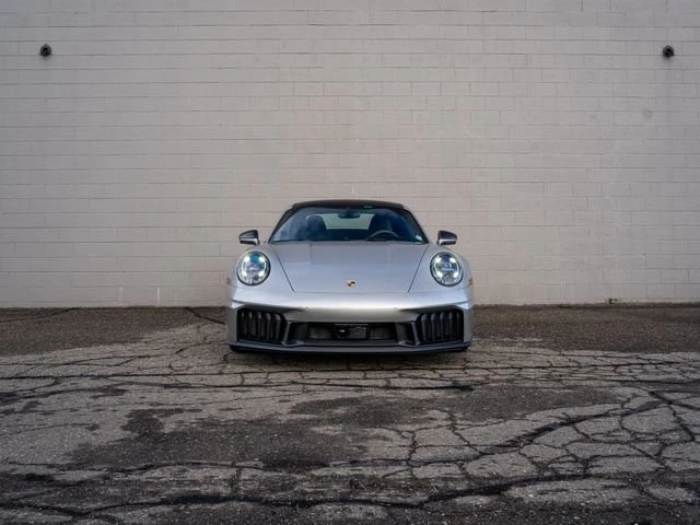 2025 Porsche 992 Carrera GTS - Image 10 of 31