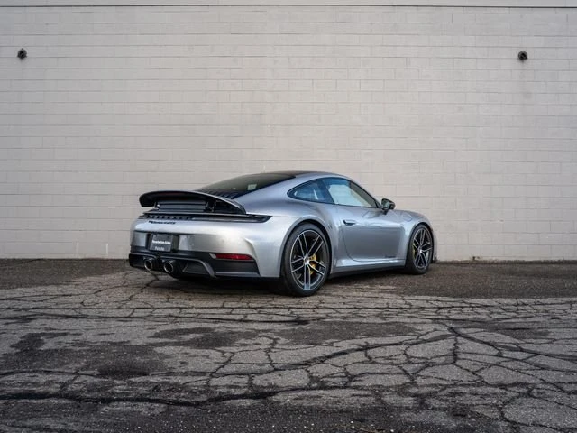 2025 Porsche 992 Carrera GTS - Image 7 of 31