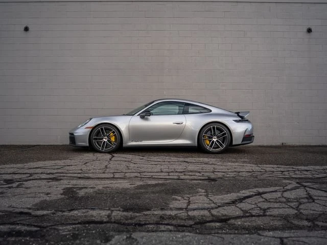 2025 Porsche 992 Carrera GTS - Image 2 of 31