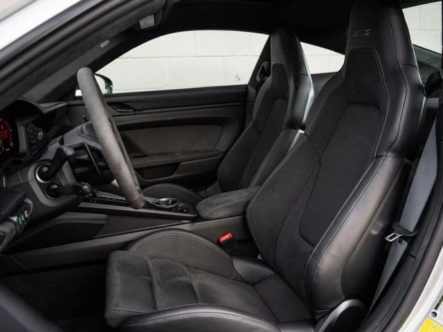 2025 Porsche 992 Carrera GTS - Image 5 of 31