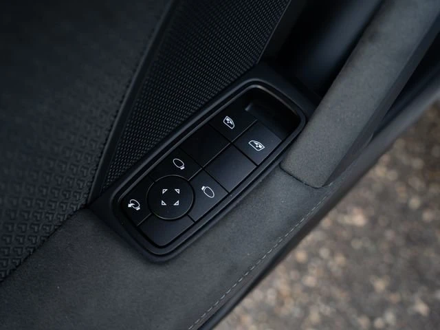 2025 Porsche 992 Carrera GTS - Image 17 of 31