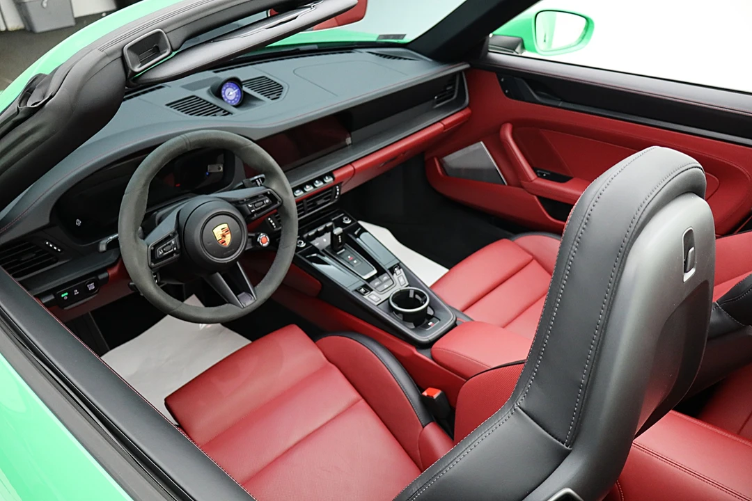 2025 Porsche 992 Carrera GTS - Image 29 of 31