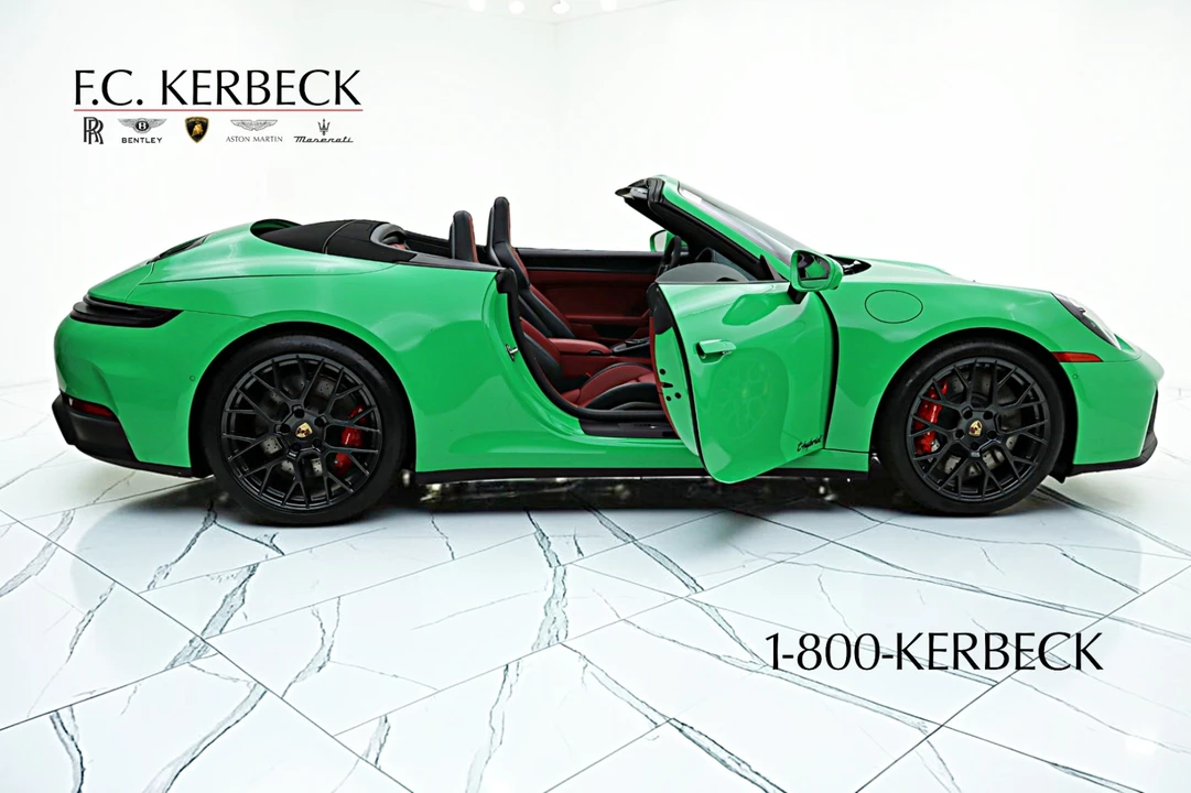 2025 Porsche 992 Carrera GTS - Image 14 of 31