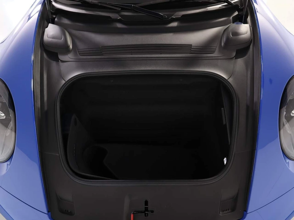2025 Porsche 992 Carrera GTS - Image 23 of 27