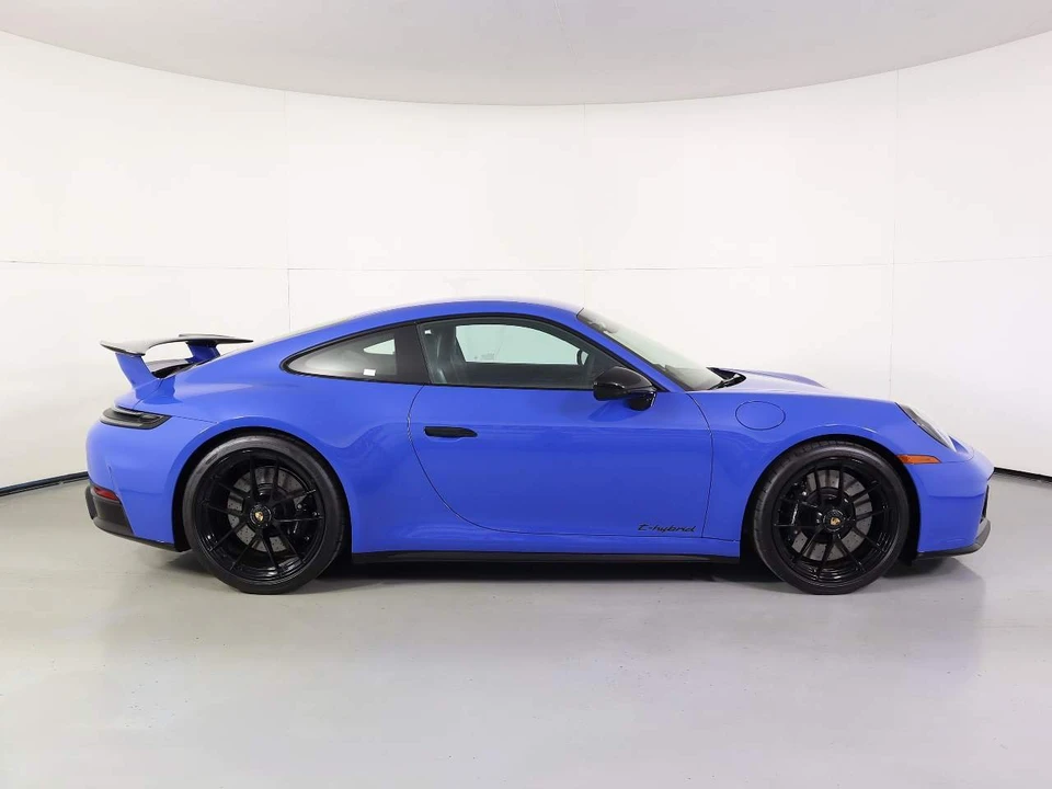 2025 Porsche 992 Carrera GTS - Image 8 of 27