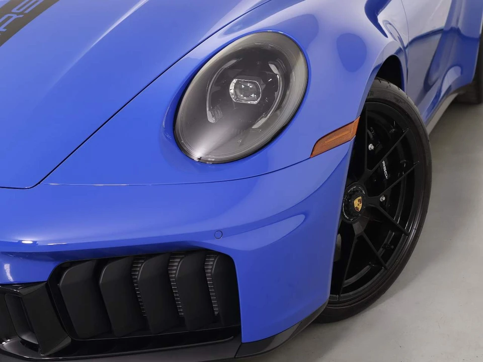 2025 Porsche 992 Carrera GTS - Image 12 of 27