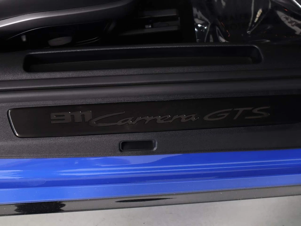 2025 Porsche 992 Carrera GTS - Image 21 of 27