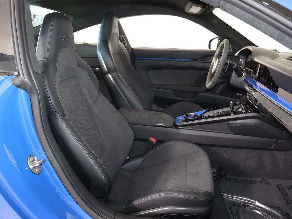 2025 Porsche 992 Carrera GTS - Image 20 of 27