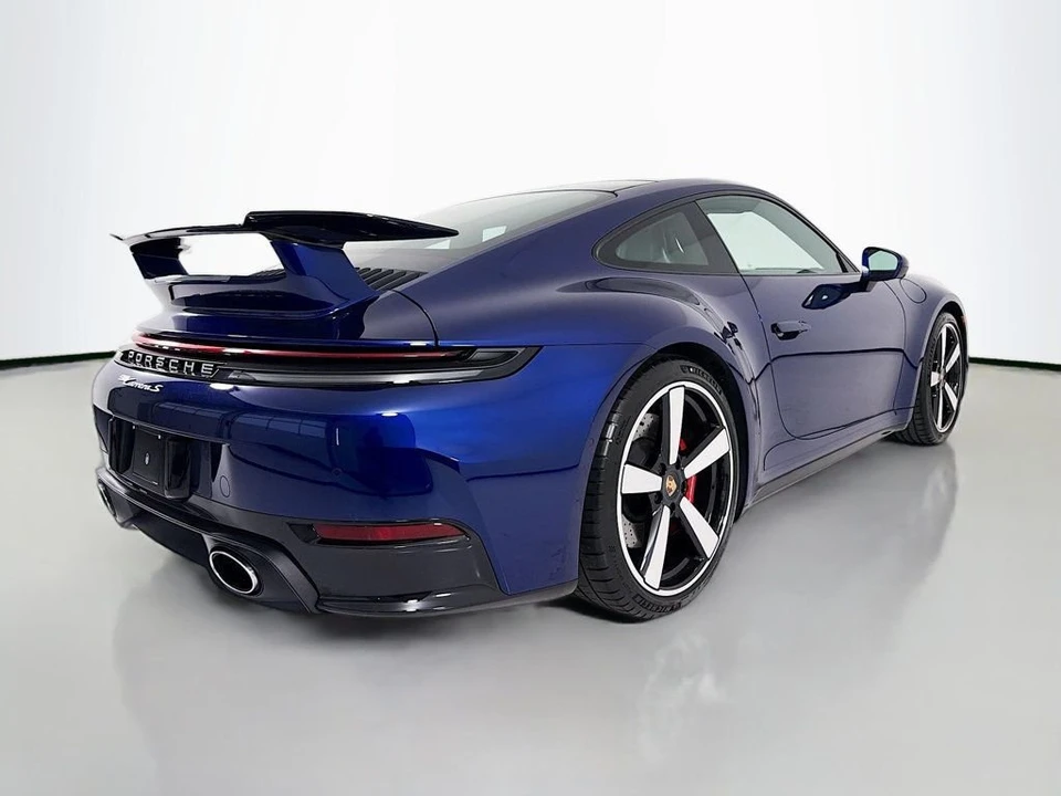 2025 Porsche 911 - Image 9 of 31