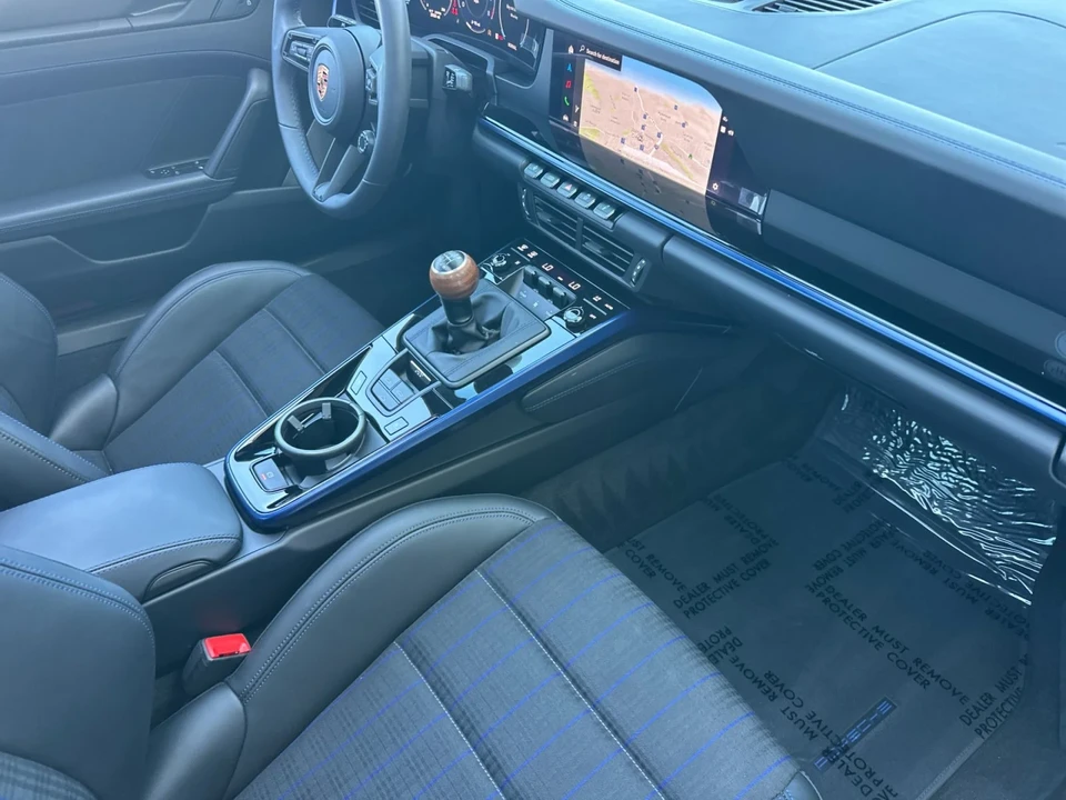 2025 Porsche 992 Carrera T - Image 15 of 28