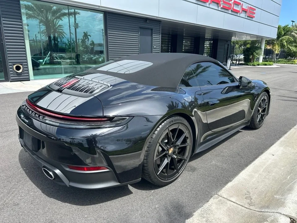 2025 Porsche 992 Carrera - Image 3 of 6