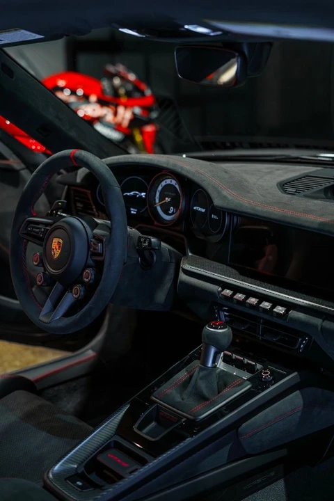 2025 Porsche 992 GT3 RS - Image 4 of 7