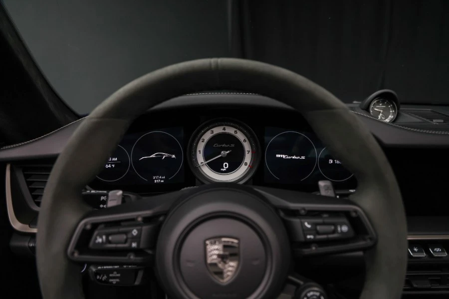 2025 Porsche 992 Turbo - Image 28 of 31