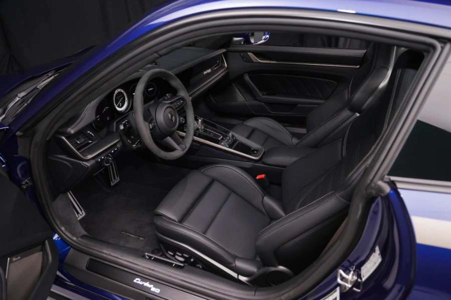 2025 Porsche 992 Turbo - Image 21 of 31