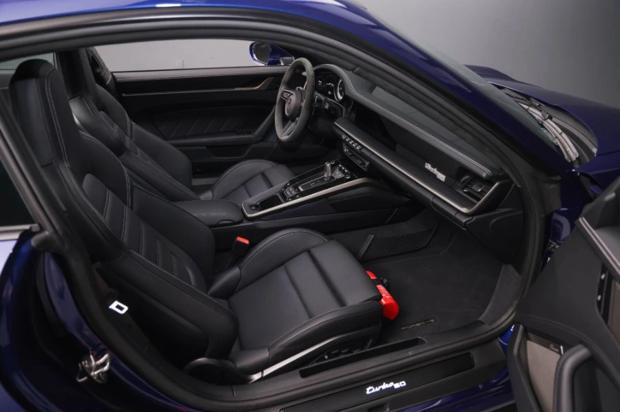 2025 Porsche 992 Turbo - Image 24 of 31