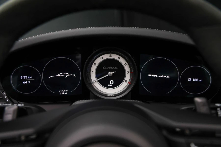 2025 Porsche 992 Turbo - Image 29 of 31