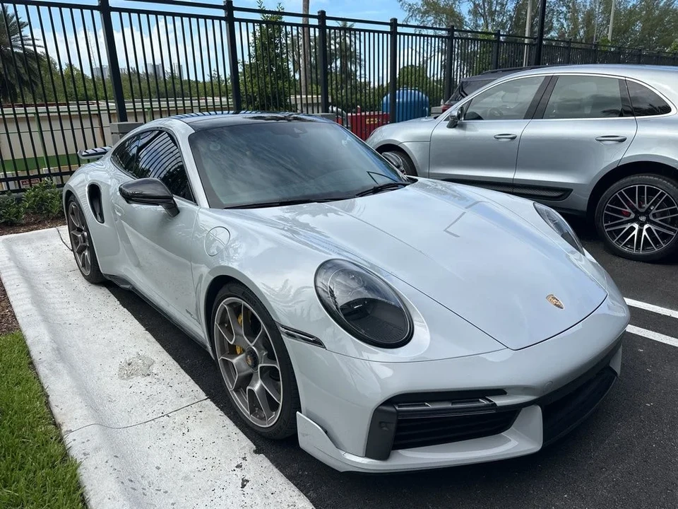 2025 Porsche 992 Turbo - Image 4 of 5