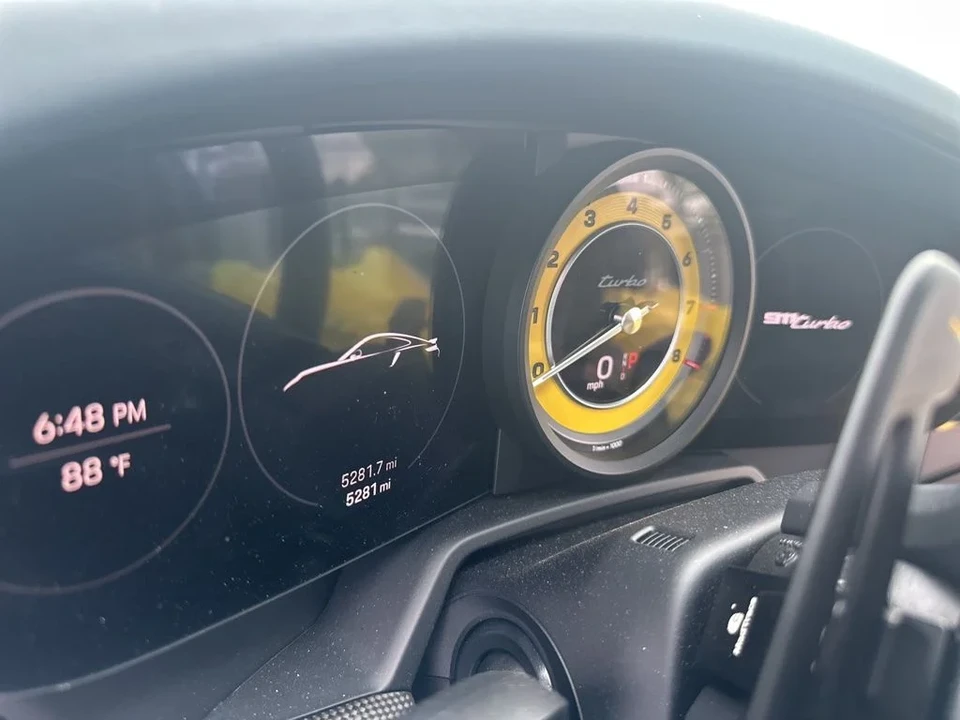 2025 Porsche 992 Turbo - Image 5 of 5