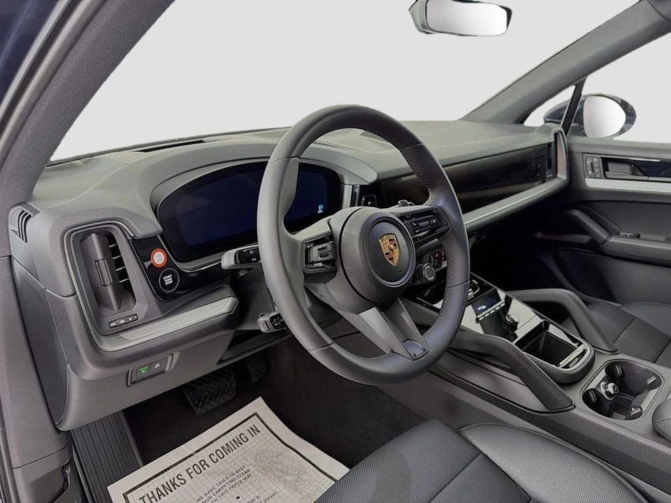 2025 Porsche Cayenne - Image 4 of 31