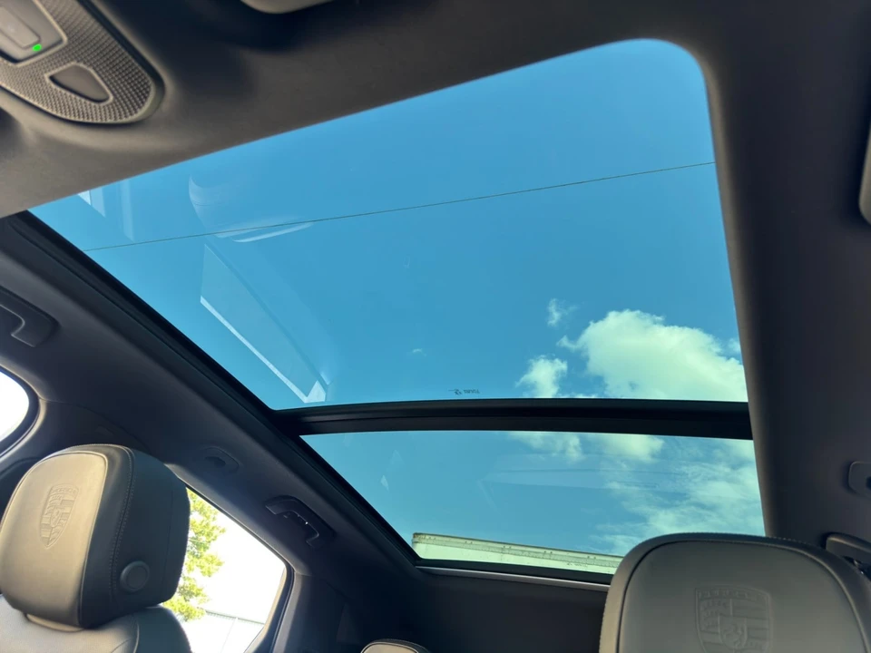 2025 Porsche 9Y0/9Y3 Cayenne - Image 12 of 31