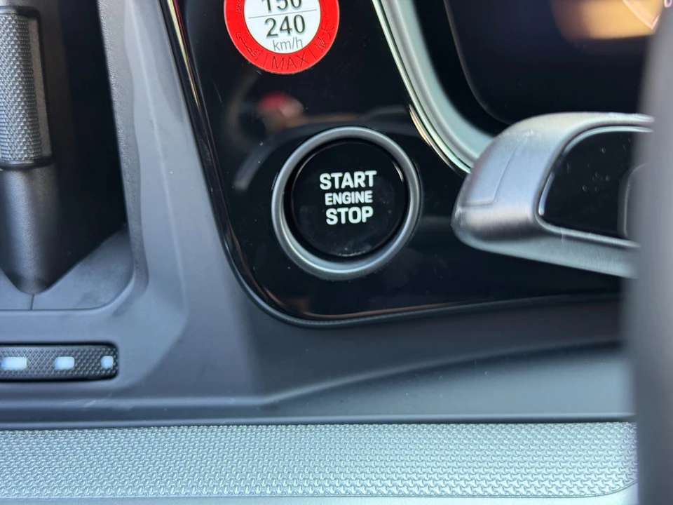 2025 Porsche 9Y0/9Y3 Cayenne - Image 20 of 31