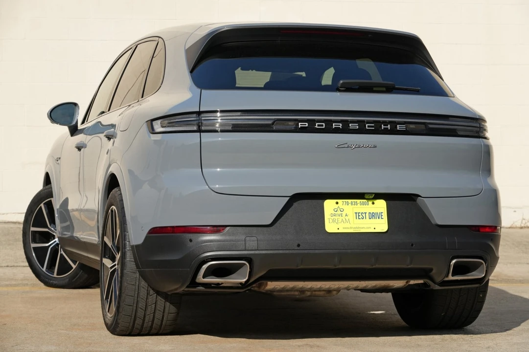 2025 Porsche 9Y0/9Y3 Cayenne - Image 6 of 31