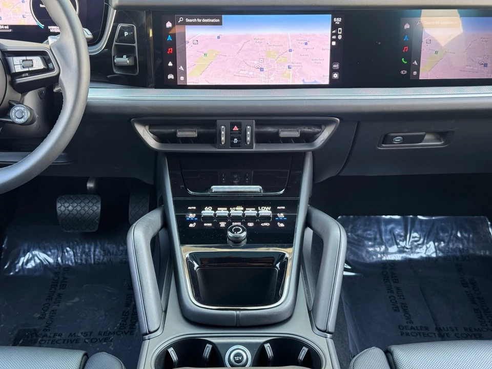 2025 Porsche 9Y0/9Y3 Cayenne - Image 26 of 31