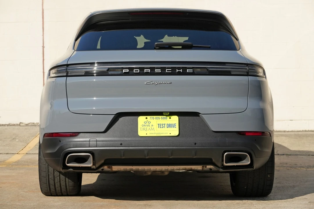 2025 Porsche 9Y0/9Y3 Cayenne - Image 11 of 31
