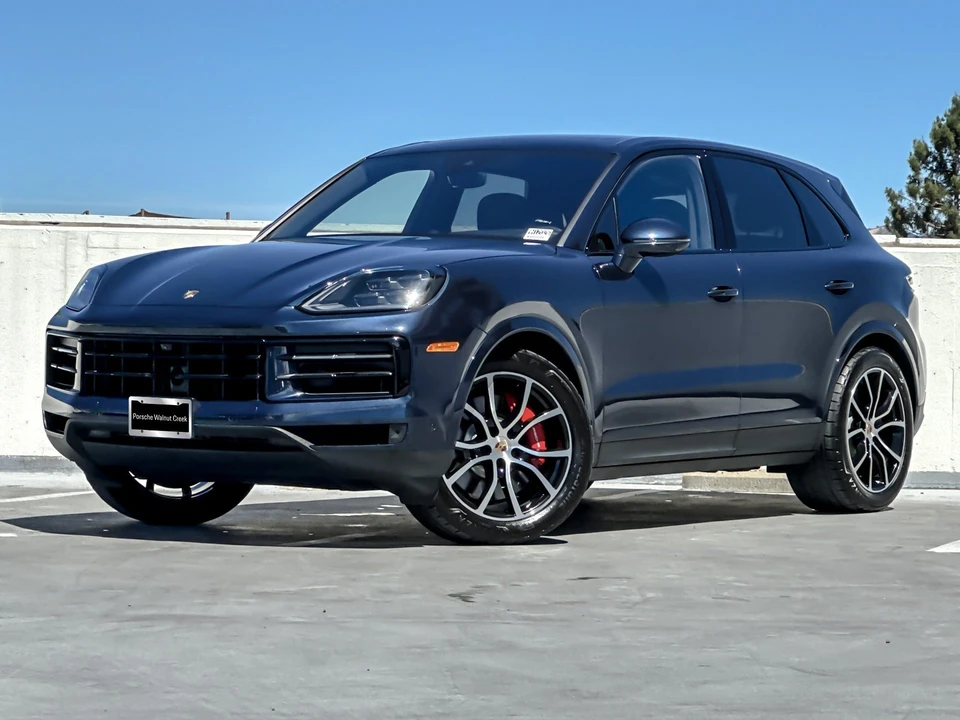2025 Porsche 9Y0/9Y3 Cayenne S - Image 2 of 29