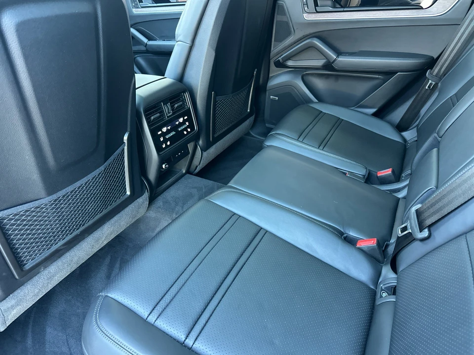 2025 Porsche 9Y0/9Y3 Cayenne S - Image 21 of 29