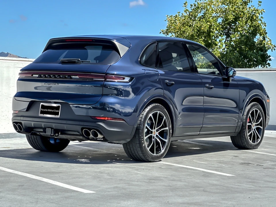 2025 Porsche 9Y0/9Y3 Cayenne S - Image 9 of 29