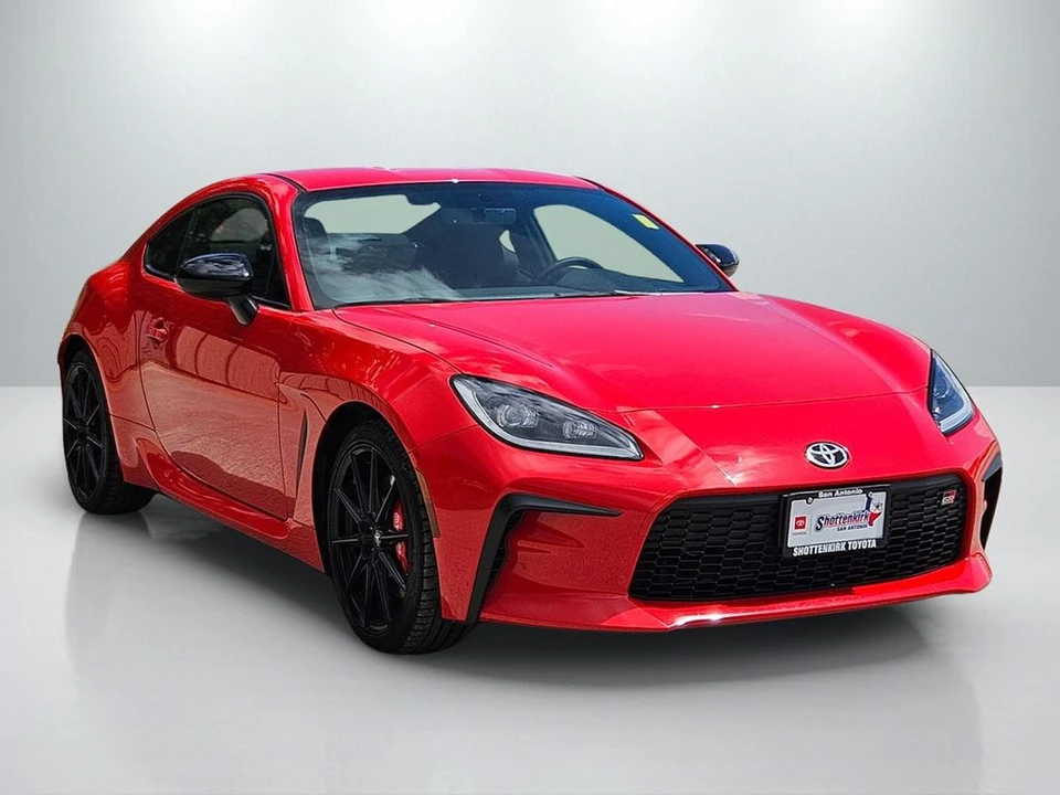 2025 Toyota GR86 2nd Gen - Image 3 of 27