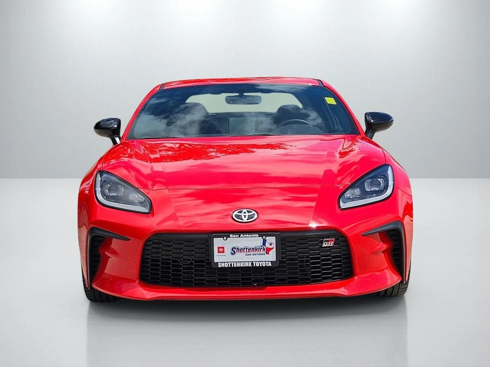 2025 Toyota GR86 2nd Gen - Image 2 of 27