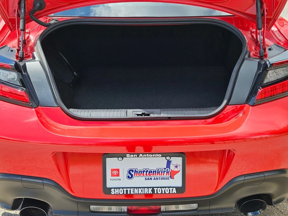 2025 Toyota GR86 2nd Gen - Image 12 of 27