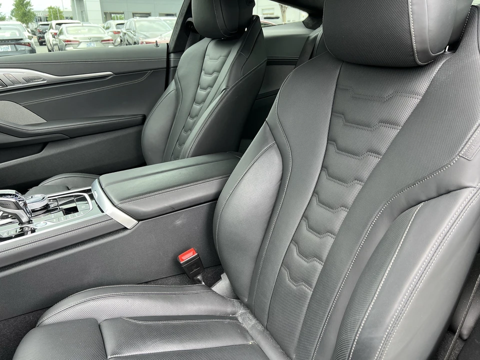 2026 BMW G14/G15/G16 M850i - Image 16 of 31