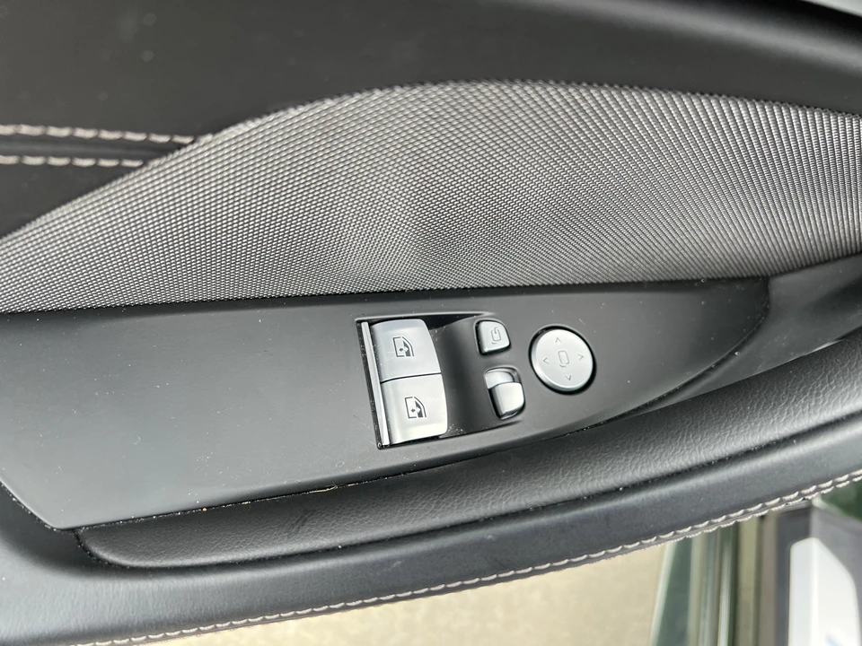 2026 BMW G14/G15/G16 M850i - Image 15 of 31