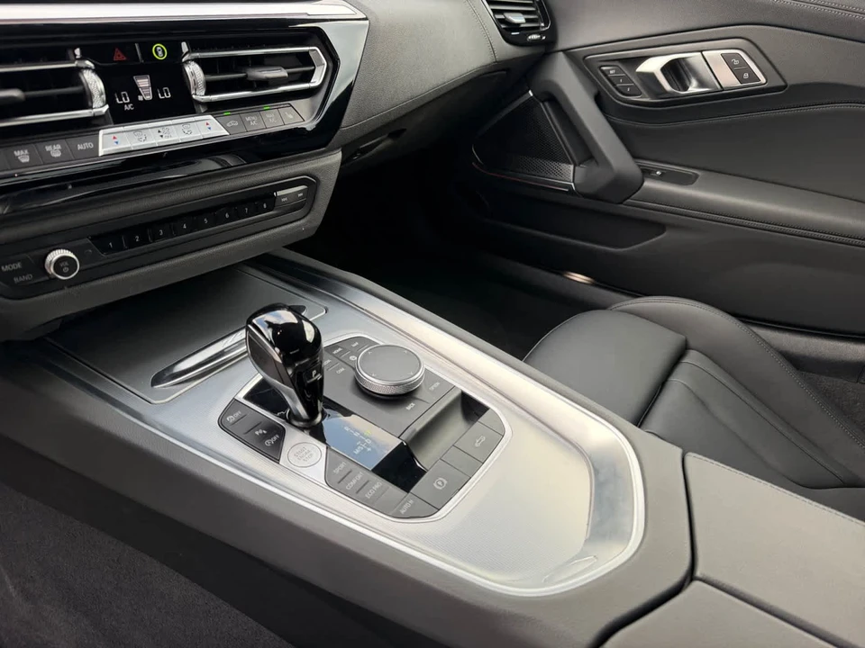 2026 BMW G29 Z4 M40i Roadster - Image 23 of 31